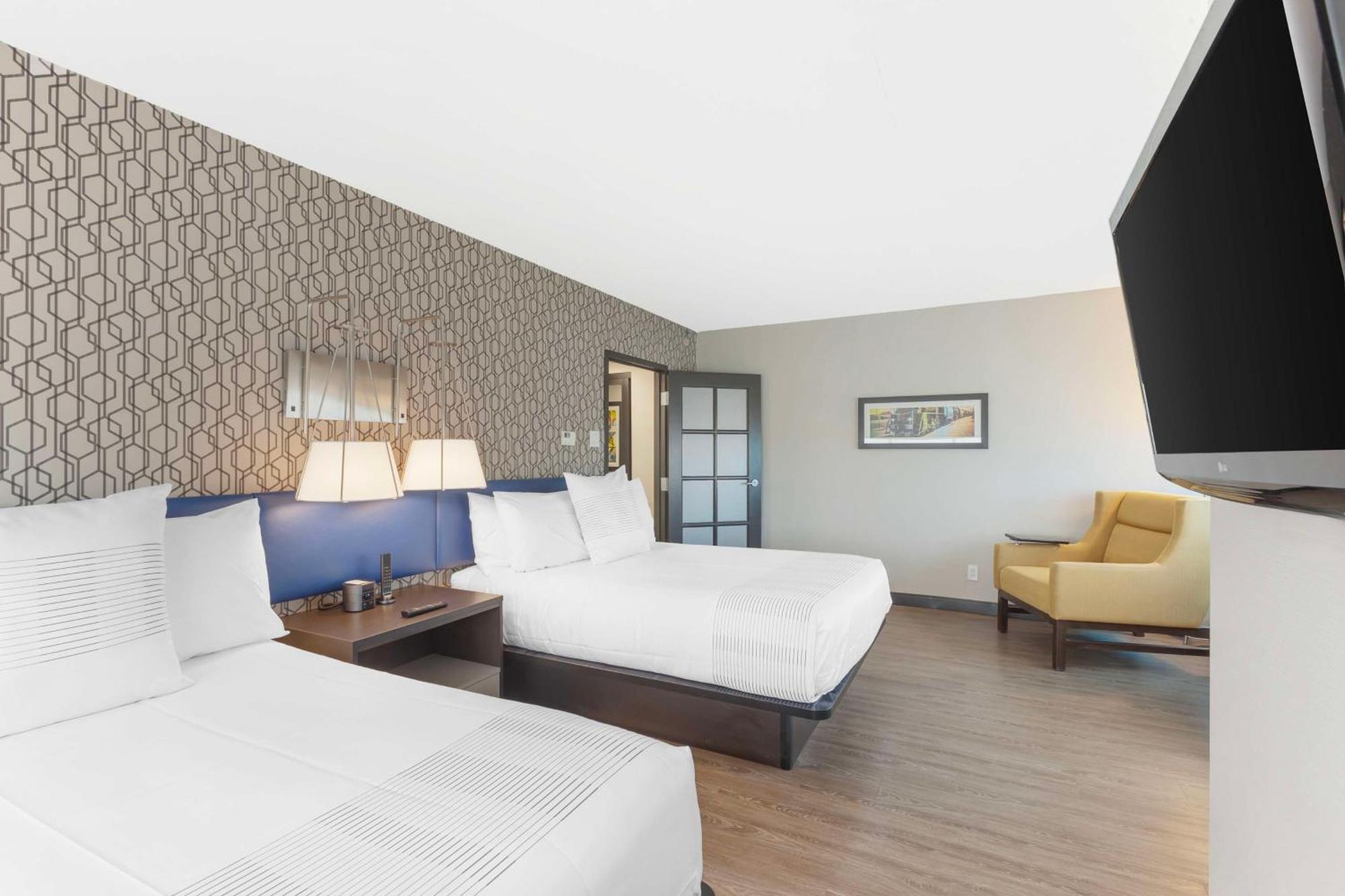 Glo Best Western Mississauga Corporate Centre Bagian luar foto